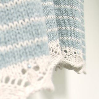 an avel knitting pattern summer top lace detail