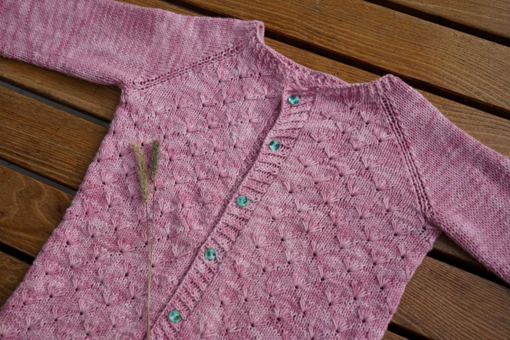 dandelion (little) carding knit with scheepjes sunkissed cotton yarn in pink